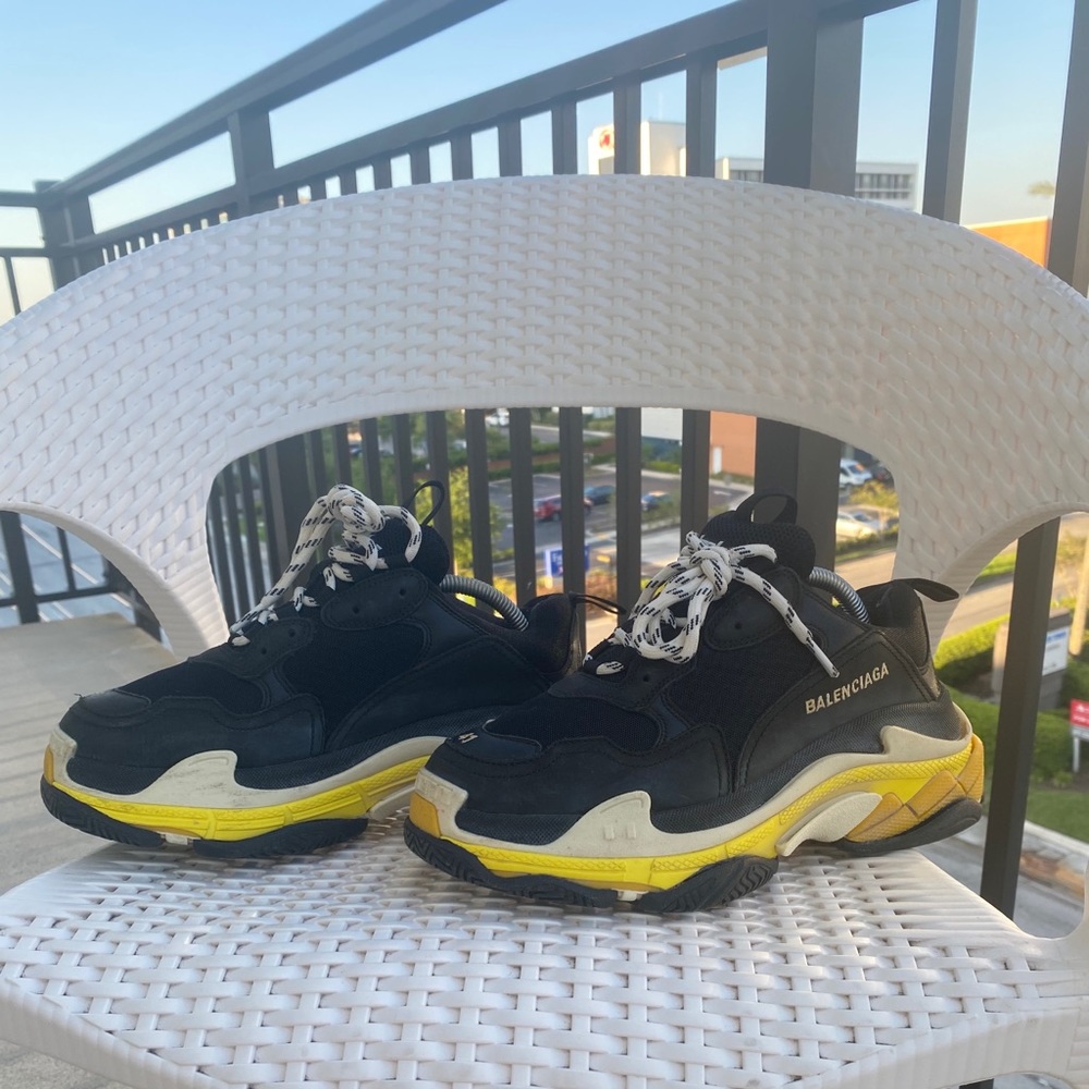 Balenciaga Triple S sneakers Black / Yellow